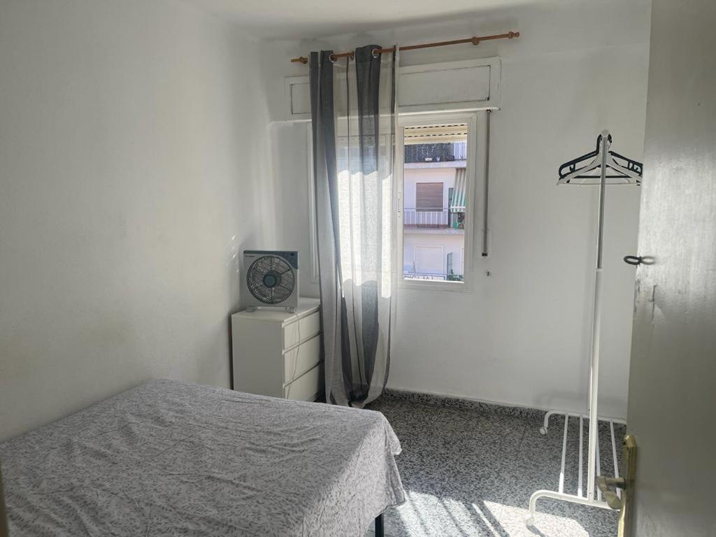 Apartamento De Habitaciones Privadas En El Centro De Málaga Dış mekan fotoğraf