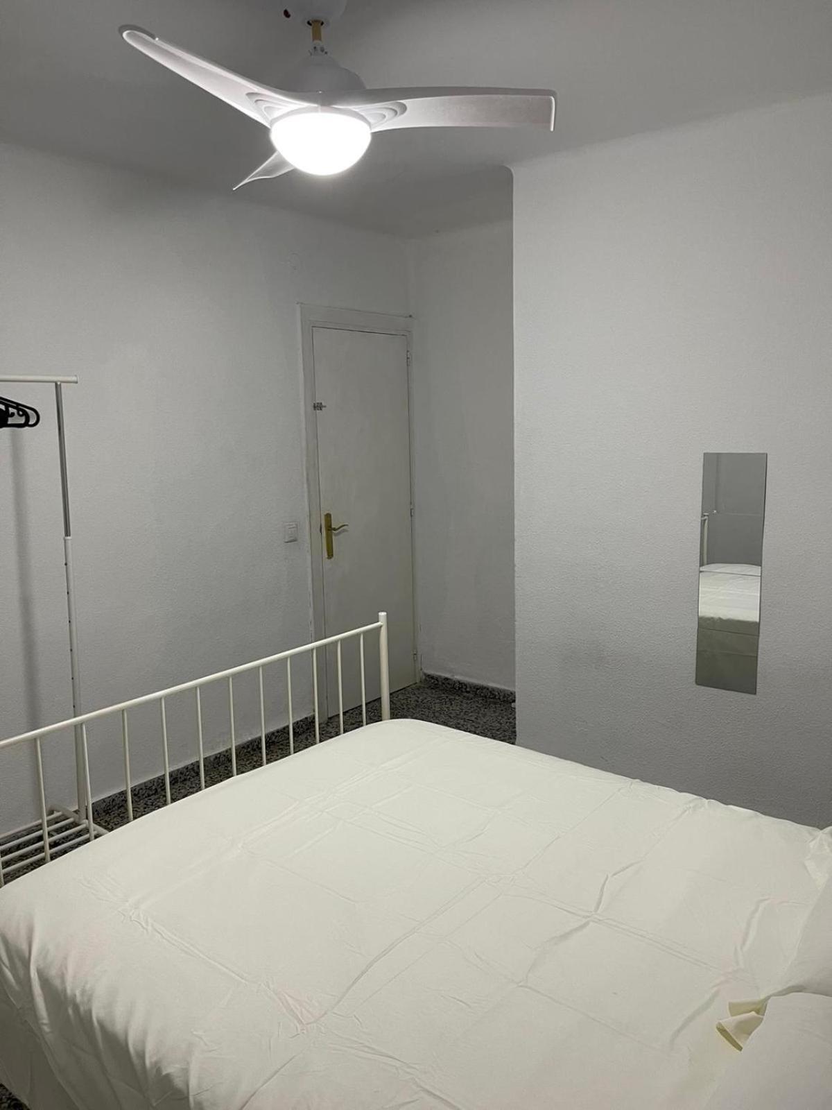 Apartamento De Habitaciones Privadas En El Centro De Málaga Dış mekan fotoğraf
