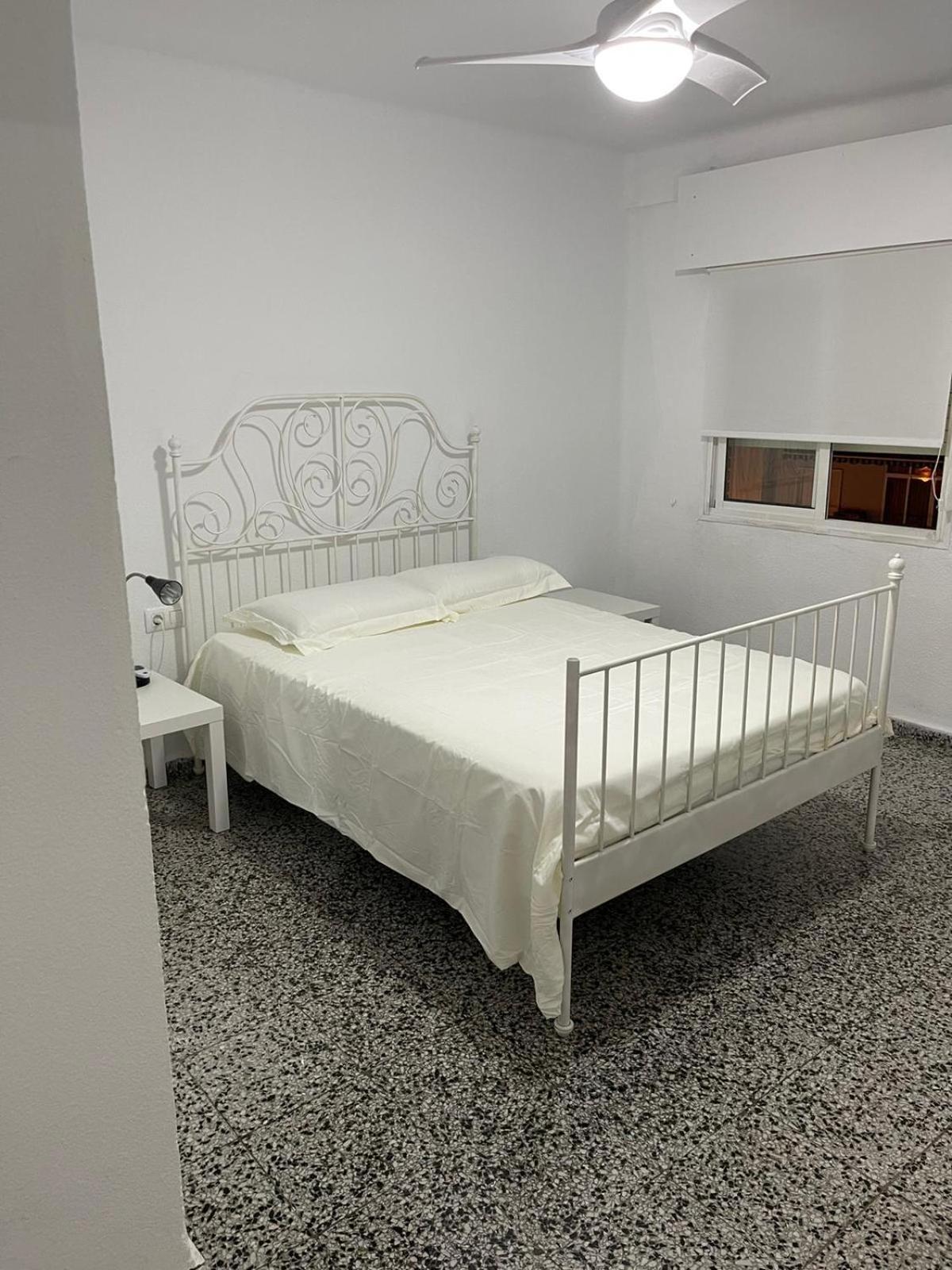 Apartamento De Habitaciones Privadas En El Centro De Málaga Dış mekan fotoğraf